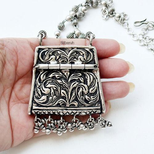 Chitai Purse Locket Silver Necklace