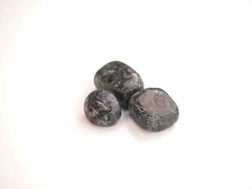 Gabbro carnelian Tumble Stone : Experience Harmony and Balance