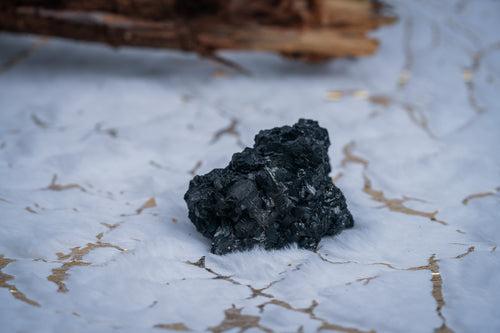 Black Tourmaline Cluster: Shield Your Space with Grounding Energy