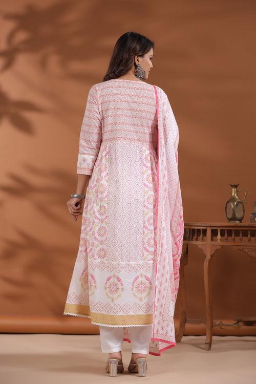 Women Peach Floral Printed Stylish Cotton Kurti Stylish Bottom With Printed Dupatta Suit