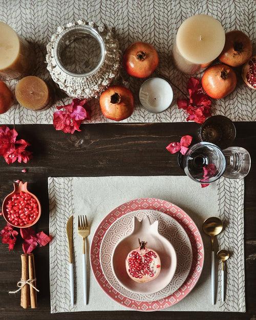 LEAFY EMBROIDERED TABLE MATS