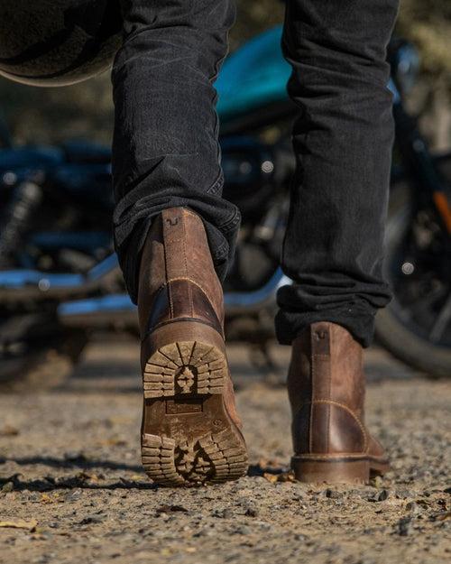 boots moc-toe tobacco brown