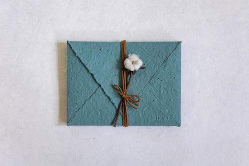 A flower in the mail - Dusty Blue / Pack of 5 Plantable Envelopes