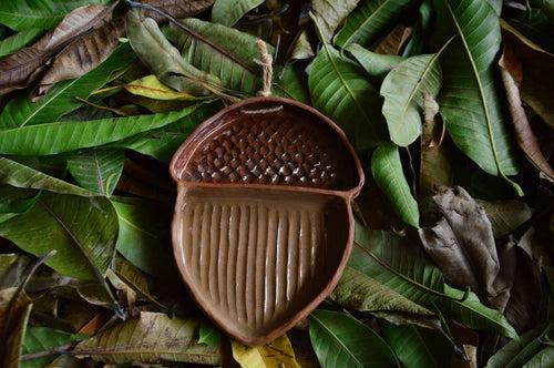 Acorn Ceramic Platter & Wall plate Brown