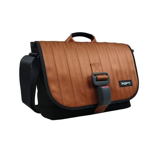 Doer's Messenger Bag in Rust Seat Belt & Black [15" laptop bag]