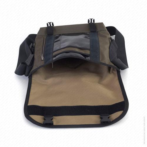 Doer's Messenger Bag in Olive Green & Black [13" compatible]