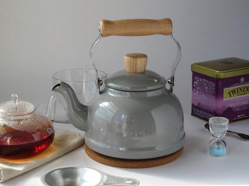 Light Grey Tea Kettle (1.6 Liters)