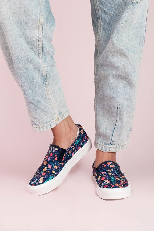 Wonderful World Slip-On