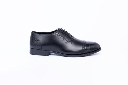 OXFORDS WITH TOE CAP- BLACK