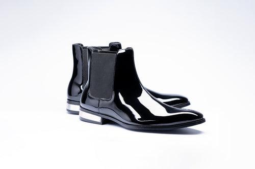 CHELSEA BOOTS WITH METAL PLATE