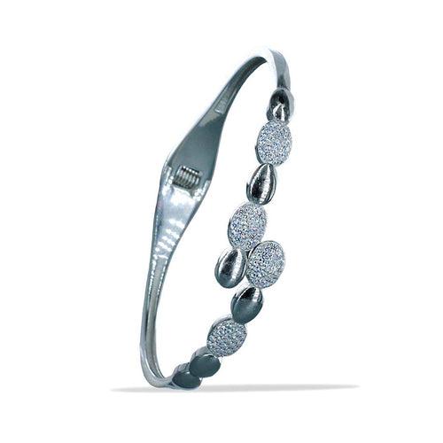Taraash 925 Sterling Silver Cz Oval Bangle For Women