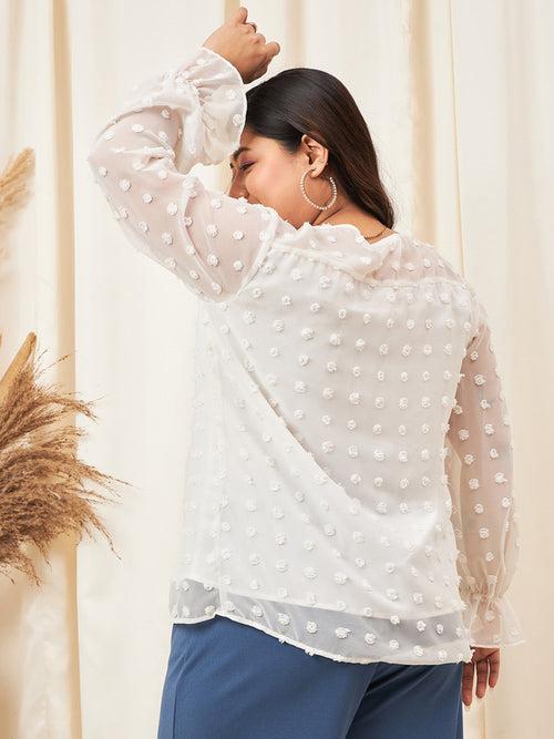 Berrylush Curve White Solid V-Neck Long Sleeve Regular Top