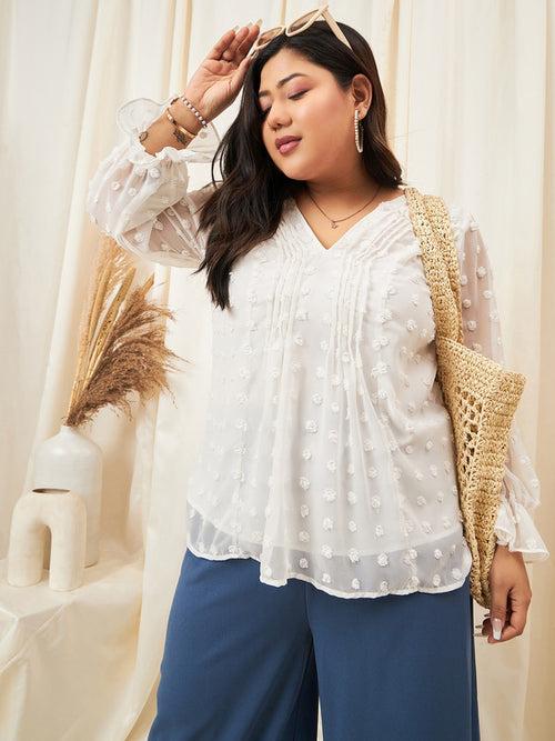 Berrylush Curve White Solid V-Neck Long Sleeve Regular Top