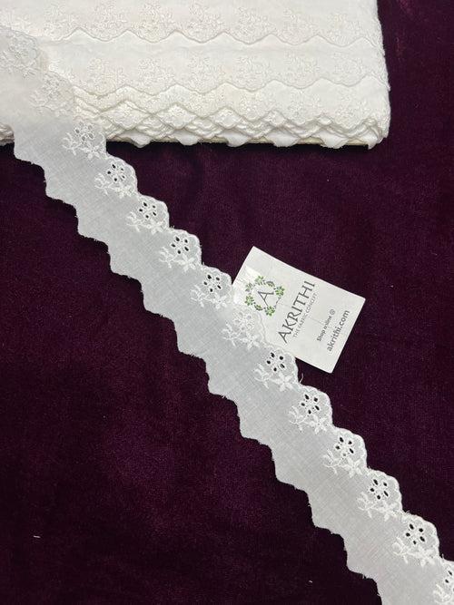 Lace per yard