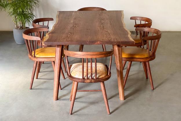 Mantis Dining Table - Rosewood