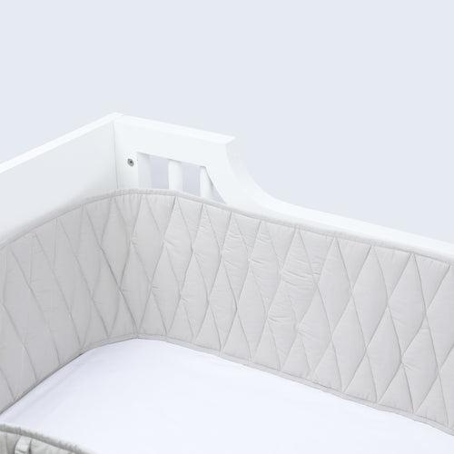 Cot Bumper with Harlequin Quilting – Grey