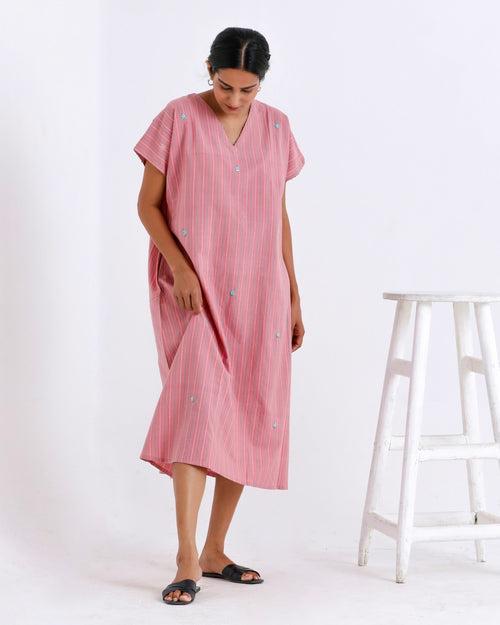 Shakha Antifit straight cut Dress