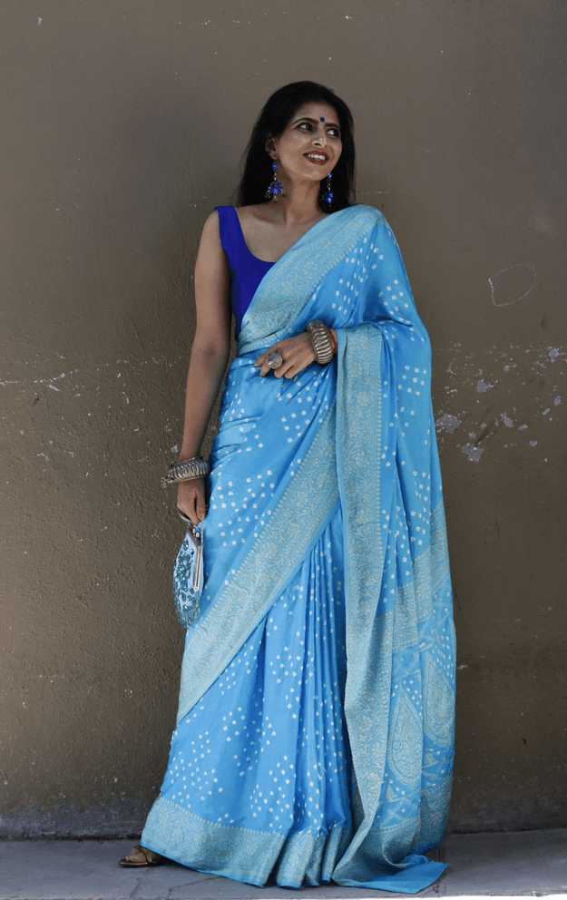 Buy Bandhani Designer Saree Online : Blue Bandhani Hand Dyed Saree With Gold Border