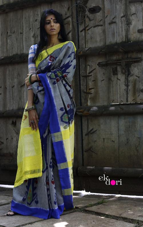 'Saavan' Handloom Pochampally Ikat Saree : Unique Handloom Pochampally Ikat Saree