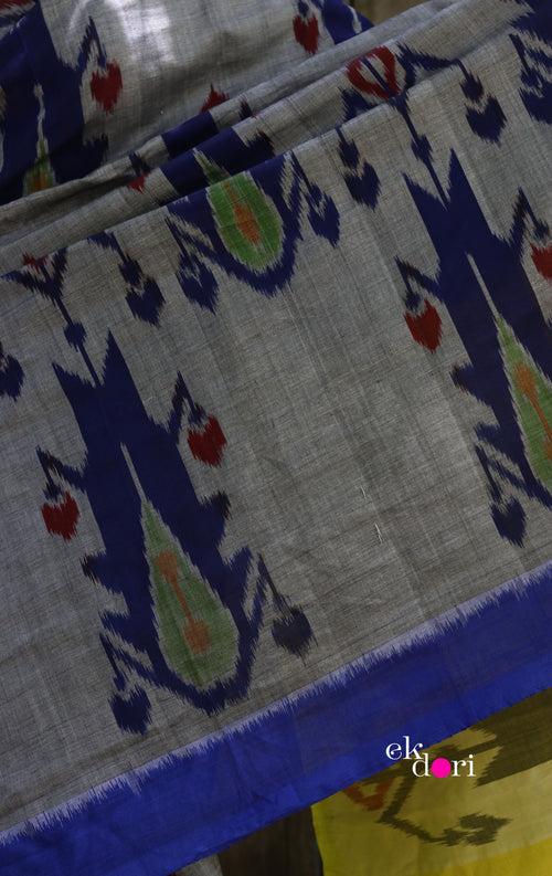 'Saavan' Handloom Pochampally Ikat Saree : Unique Handloom Pochampally Ikat Saree