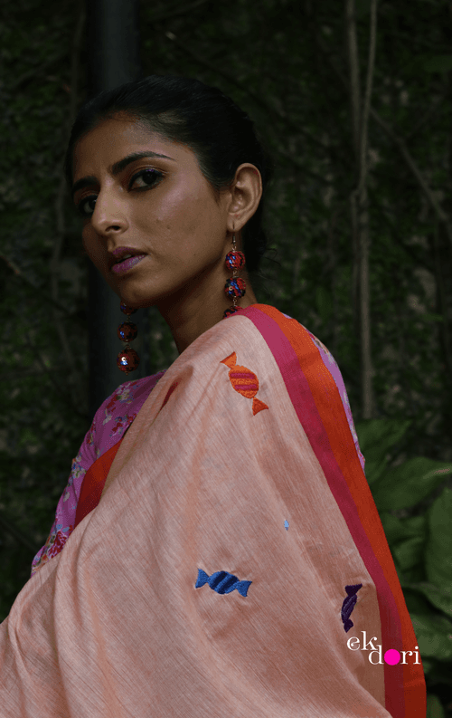 'Candy Crush' Handloom Mul Cotton Saree : Buy Handloom Cotton Statement Embroidered Saree