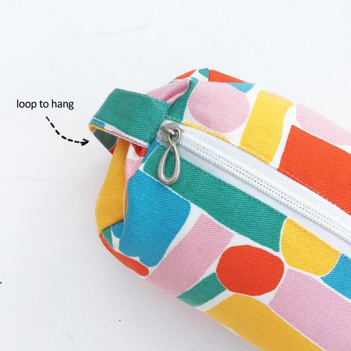 ACCESSORY BAG {color riot}