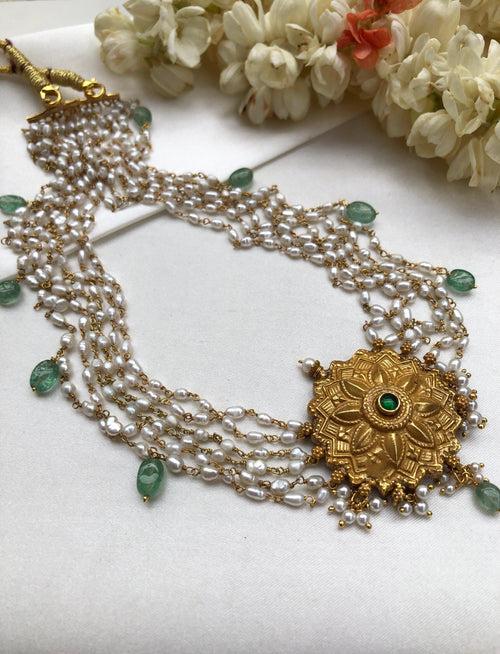 Antique gold polish pendant with green stone, 5 line pearls with green drops necklace