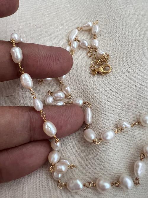 Gold polish pearl chain