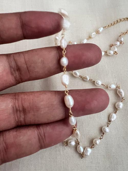 Gold polish pearl chain