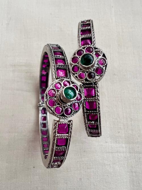 Pink & green kemp stone bangles, pair