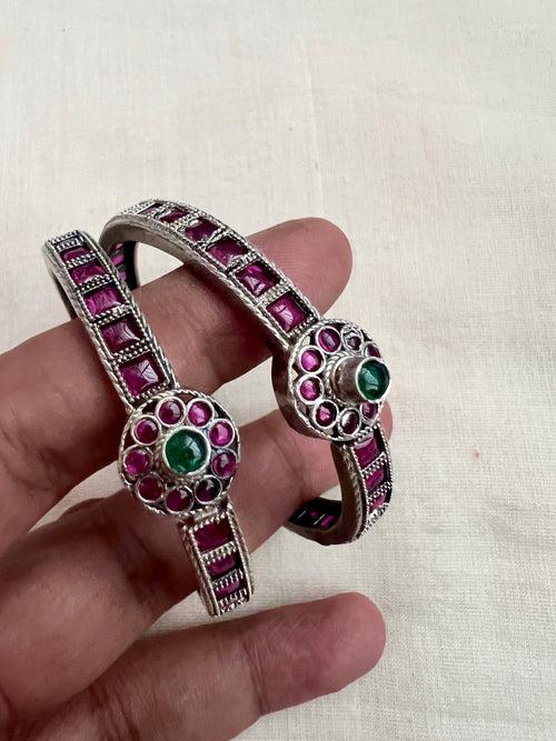 Pink & green kemp stone bangles, pair