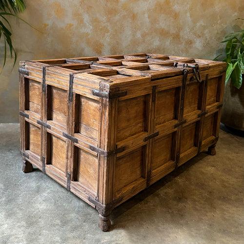 Vinatge Wooden Trunk Box Table