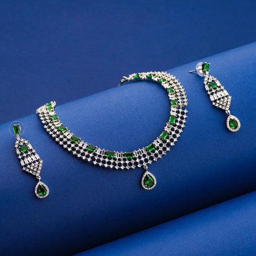 Opulent Emerald Necklace Set