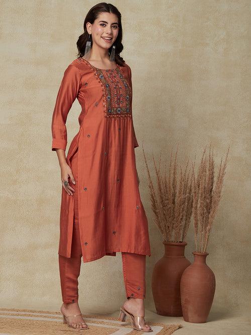 Solid Floral Hand Embroidered Straight Fit Kurta - Rust