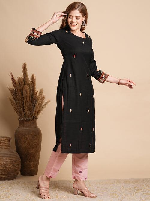 Solid Floral Hand Embroidered Straight Fit Kurta - Black