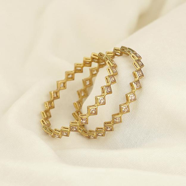 Gold Diamond Shaped 2 Bangle