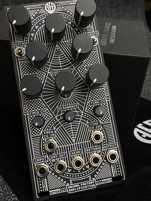 Eurorack: Coma Reactor 2 - Textural Delay Module