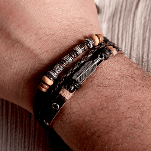 Classic Leaf Leather Bracelet