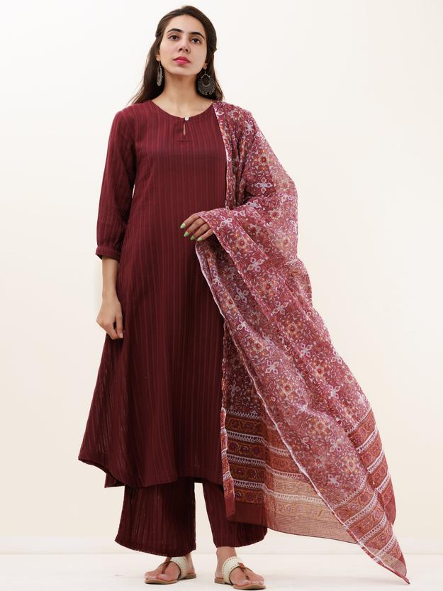 Roz Aaina Set Of Kurta Pants Kota Dupatta