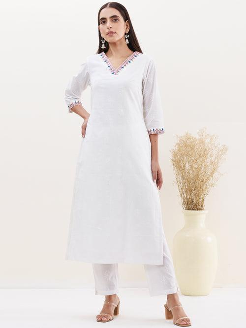 Gulmarg Aaina Set Of Kurta Pants Dupatta