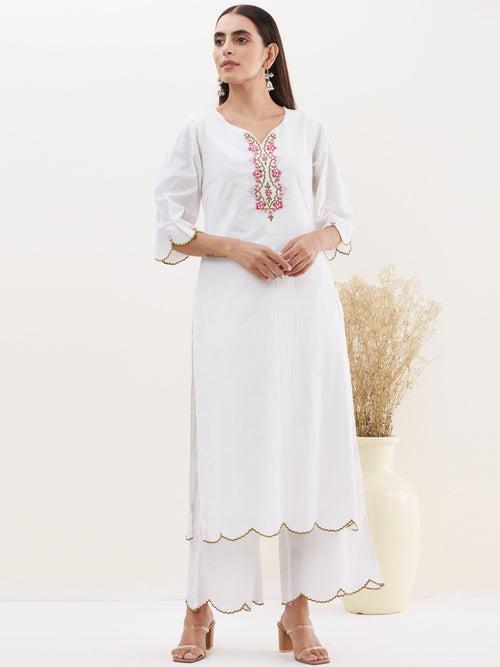 Gulmarg Nisha Set Of Kurta Pants Dupatta