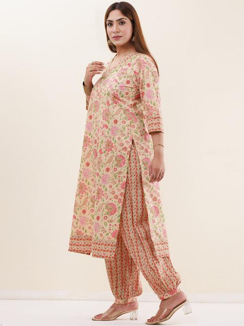 Umang Rutba Set Of Kurta Pants Dupatta