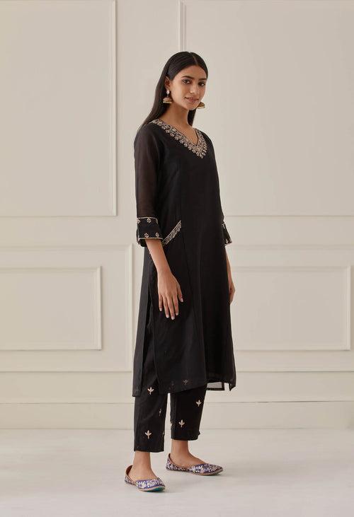 BLACK CHANDERI V-NECK KURTA