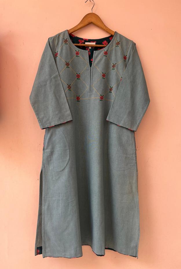 Moss Hemp Round neck embroidered kurta