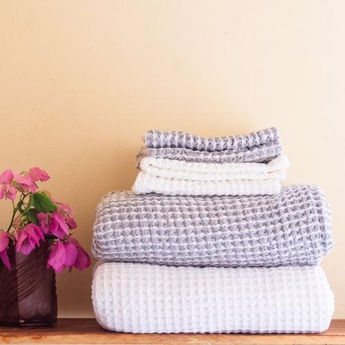 The Ezra Value Bundle (Set of 2 bath and 4 face towels)