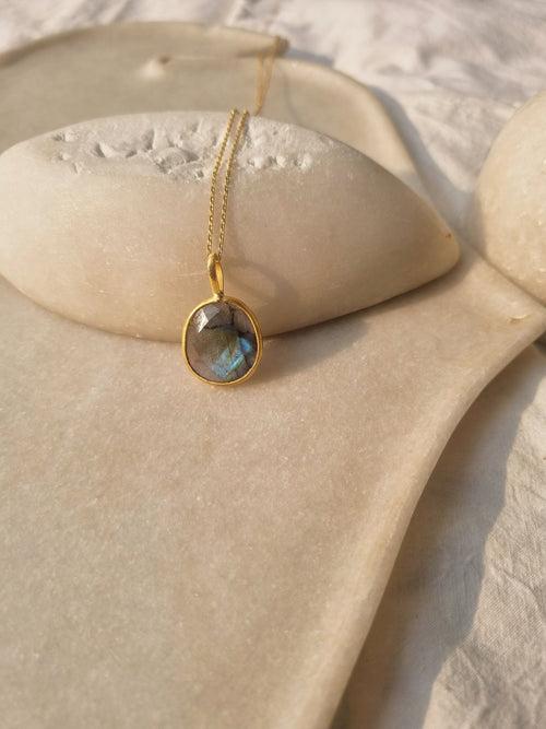 soul - Labradorite Pendant