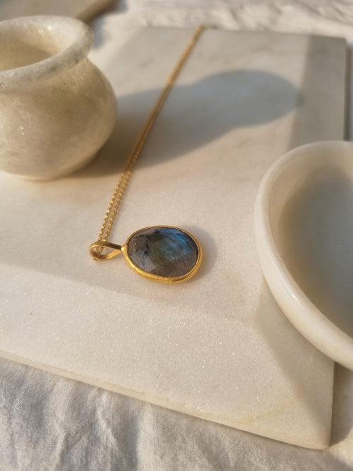 soul - Labradorite Pendant