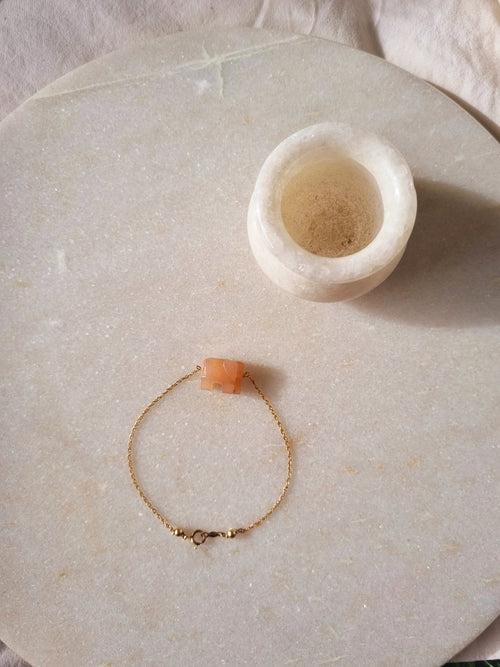 haati - Peach Moonstone Bracelet