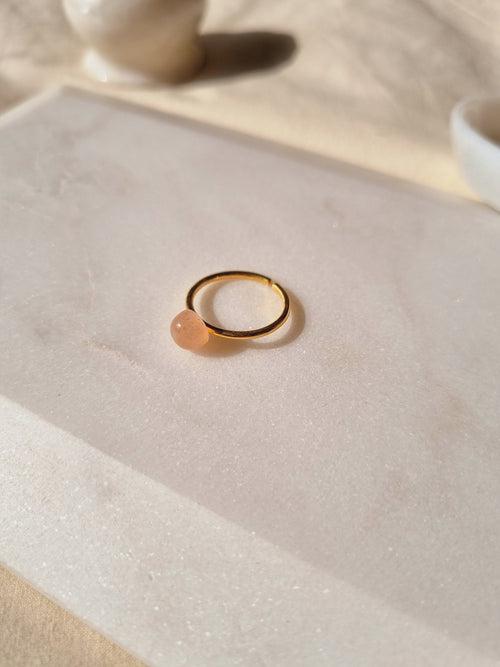 bhumi - Peach Moonstone Mood Ring