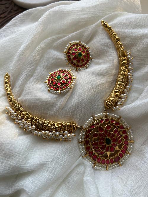 Premium Kundan pendant hasli with chakra studs